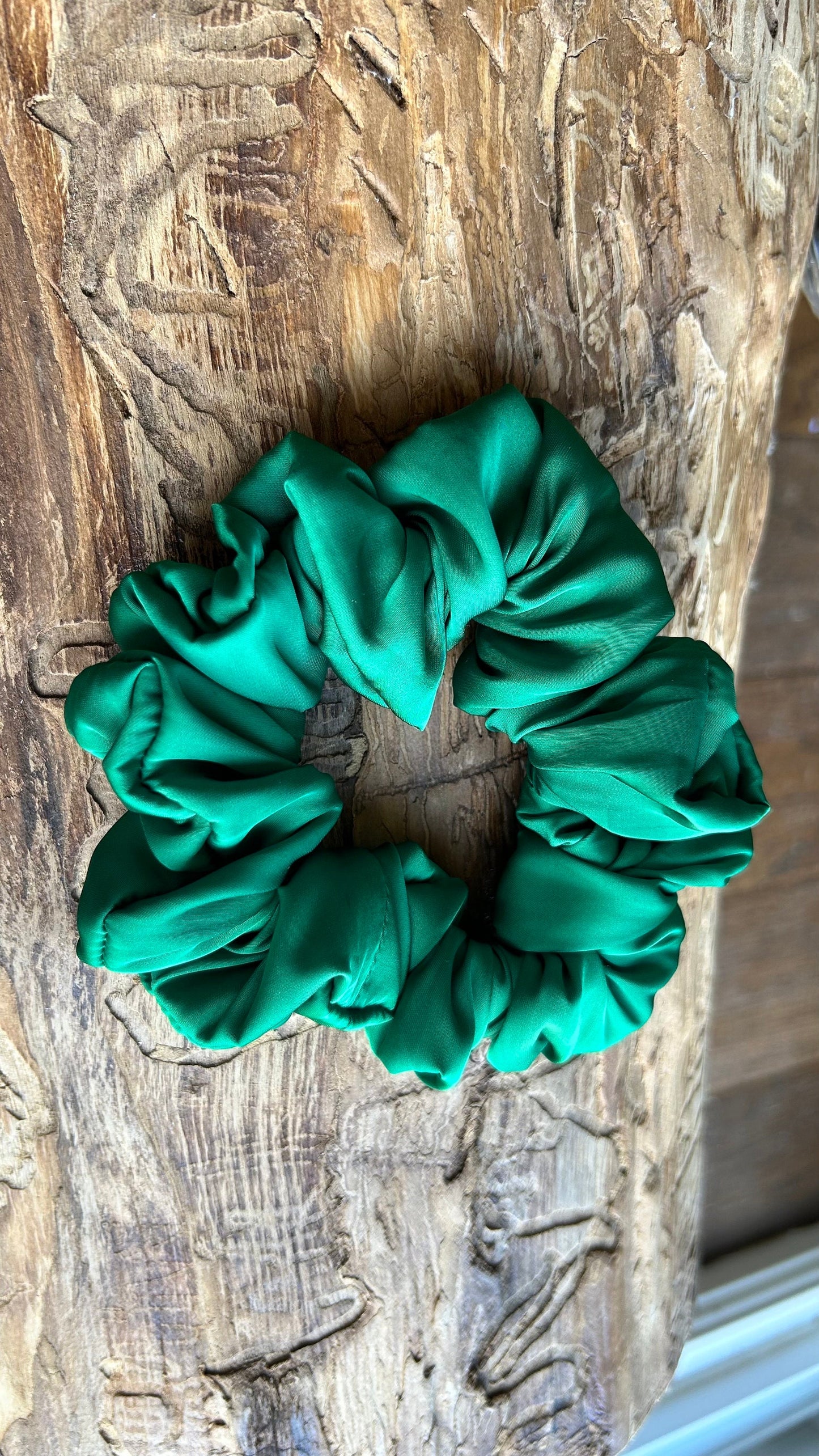 Thick Hair Scrunchies – Soft Scrunchies for thick and voluminous hair Scrunchy, Big Solid Colours 90’s fashion Hair ties, Customizable