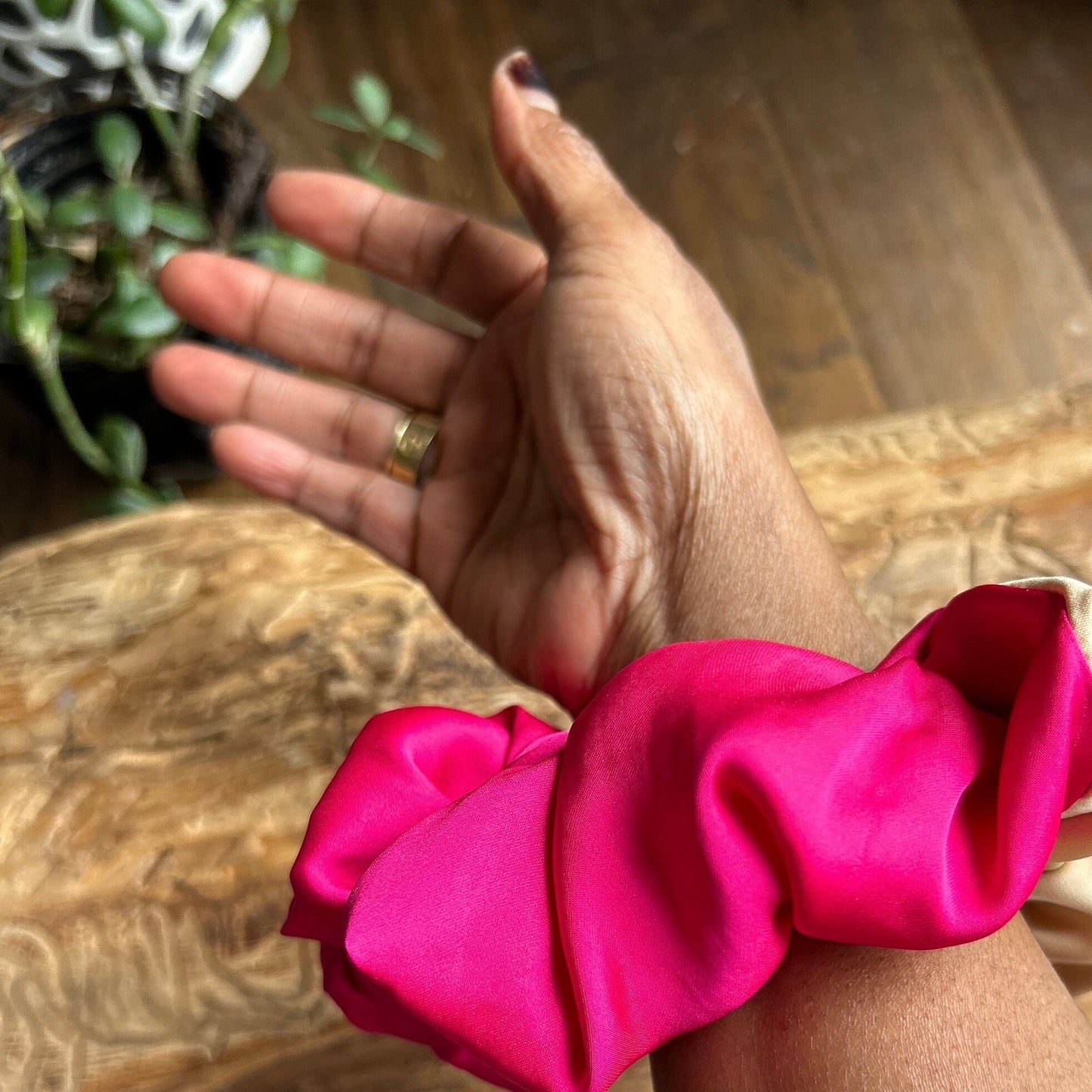 Thick Hair Scrunchies – Soft Scrunchies for thick and voluminous hair Scrunchy, Big Solid Colours 90’s fashion Hair ties, Customizable