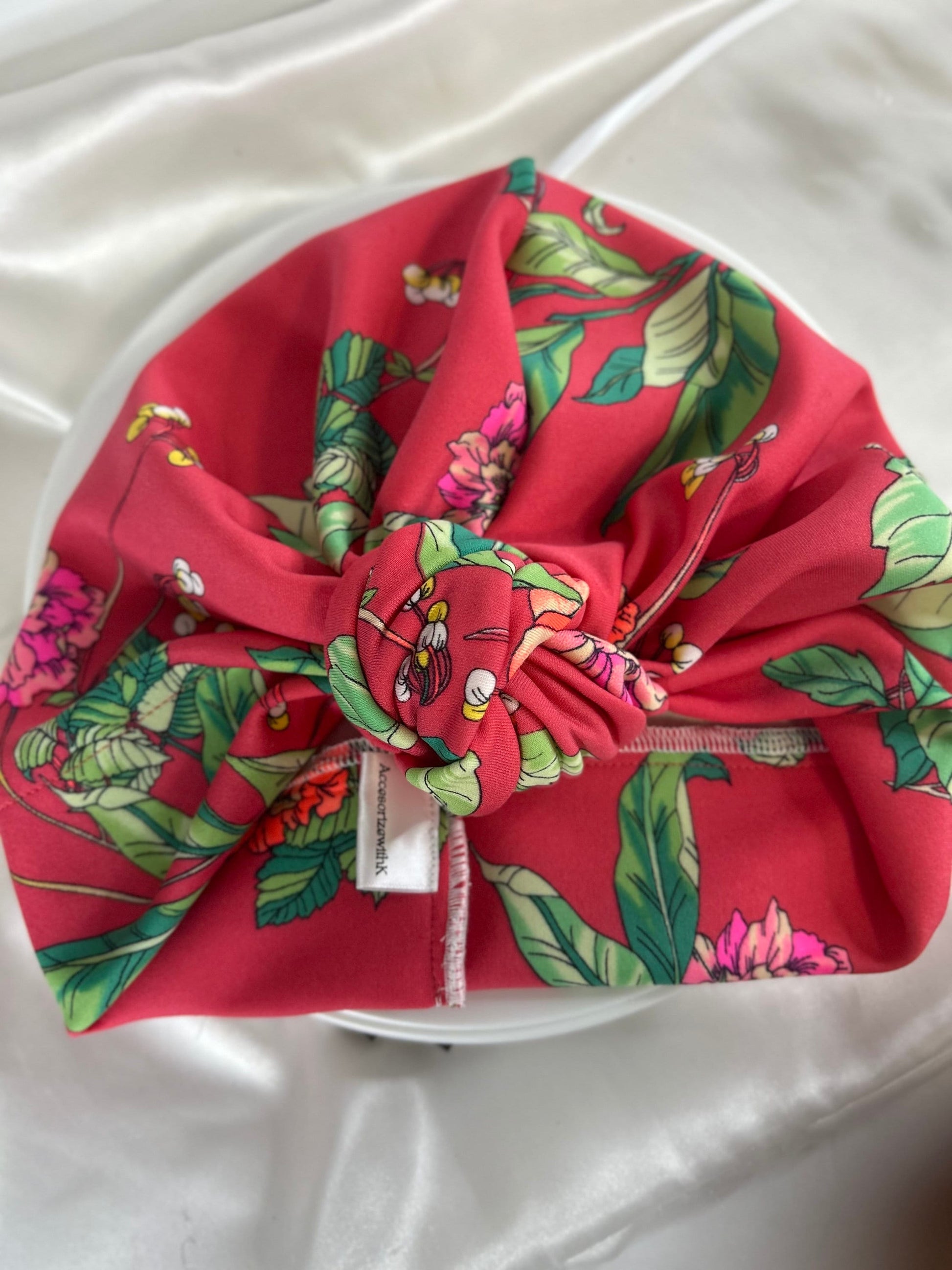 tropical flowers instant headwrap Top knotted pretied scarf for women undergoing alopecia or hair loss, Fashion Turban